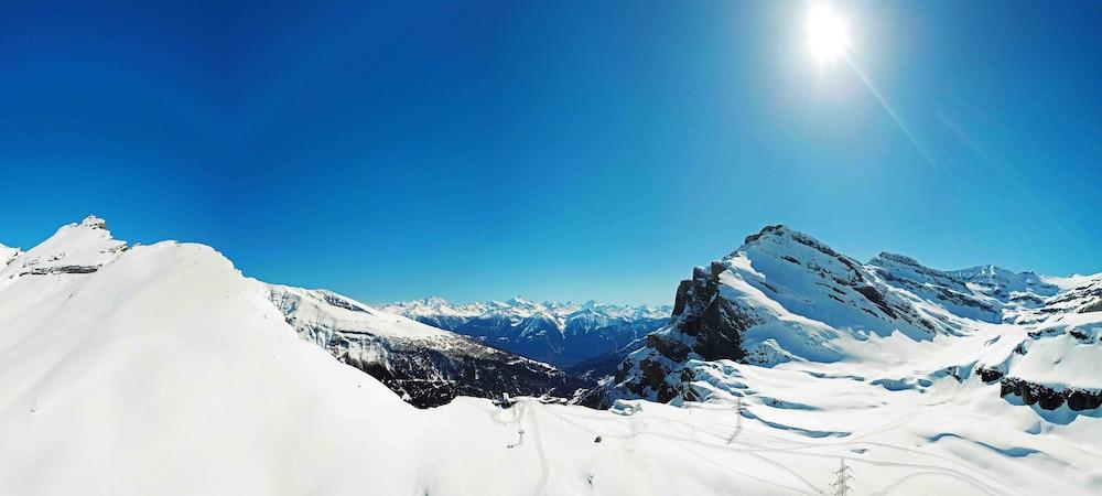 Hotel-Restaurant Le Mont Paisible, Crans-Montana Ngoại thất bức ảnh